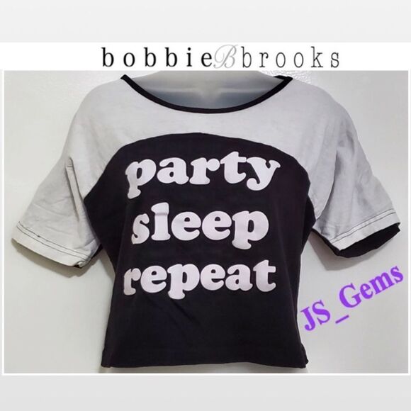 New Crop Top Black & White Plus 2X Shirt - Picture 1 of 10
